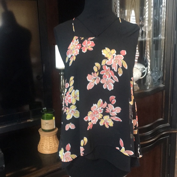 Sienna Sky Tops - SIENNA SKY camisole size Medium